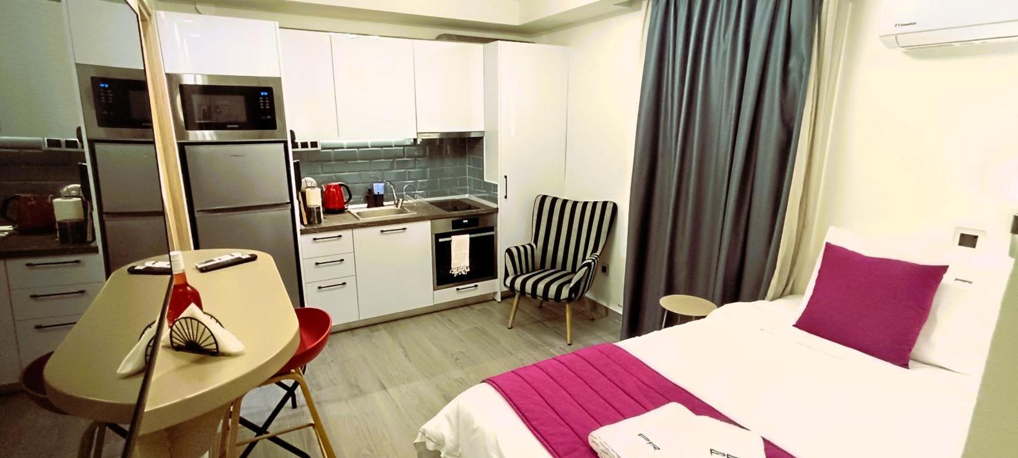 Pyrgiou Aparthotel *